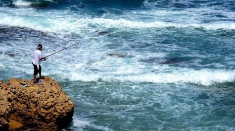 Рыбалка в Черном море с берега